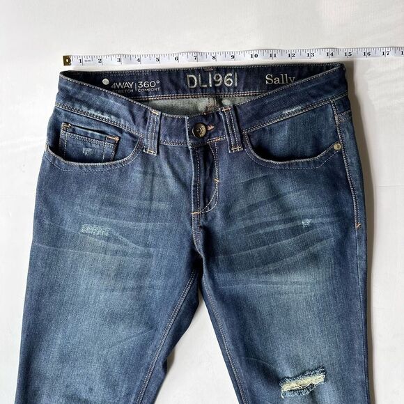 DL1961 Sally Straight Leg Jean Size 27 - Picture 10 of 11